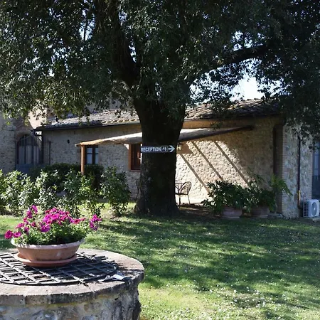 Le Rocche Di Lägenhetshotell Valiano