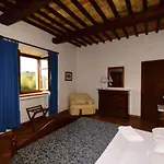 Le Rocche Di Lejlighedshotel Valiano