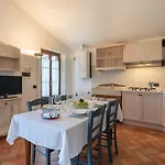 Le Rocche Di 4* Valiano