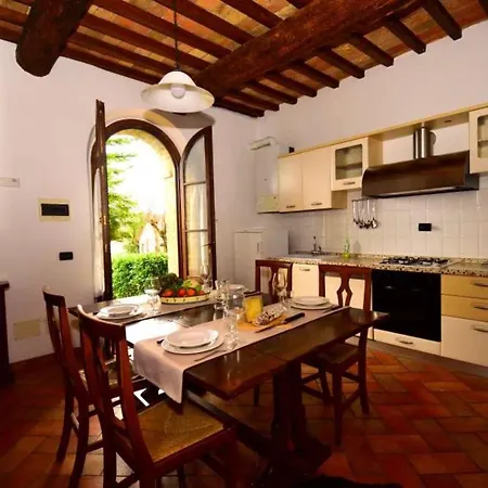 Le Rocche Di 4* Valiano