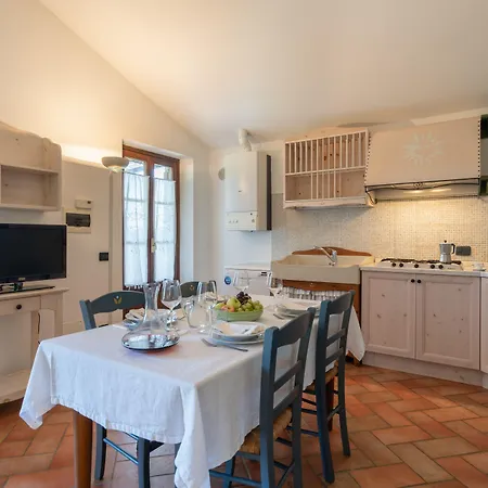 Le Rocche Di 4* Valiano