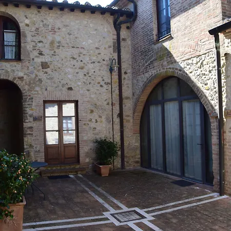 Aparthotel Le Rocche Di Valiano