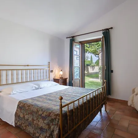 Le Rocche Di Aparthotel 4*