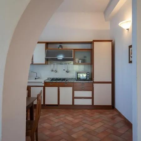 Le Rocche Di Aparthotel 3*