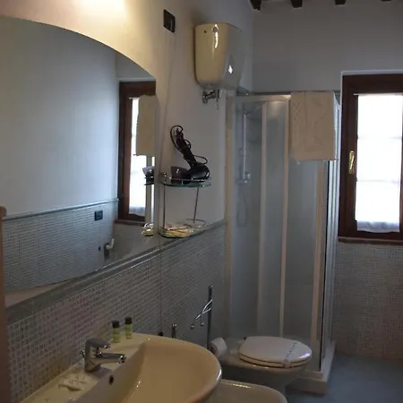 Aparthotel Le Rocche Di Valiano